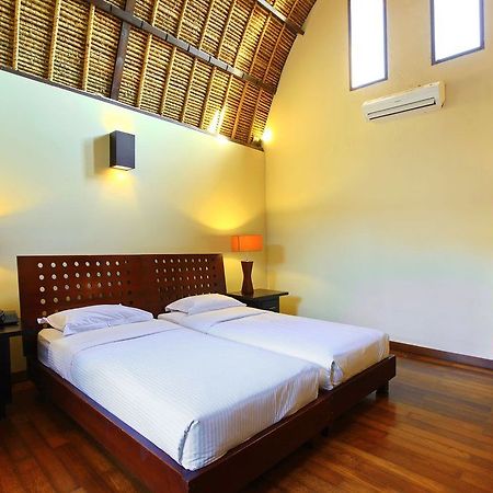 Mutiara Jimbaran Villas Kuta Selatan Exterior photo