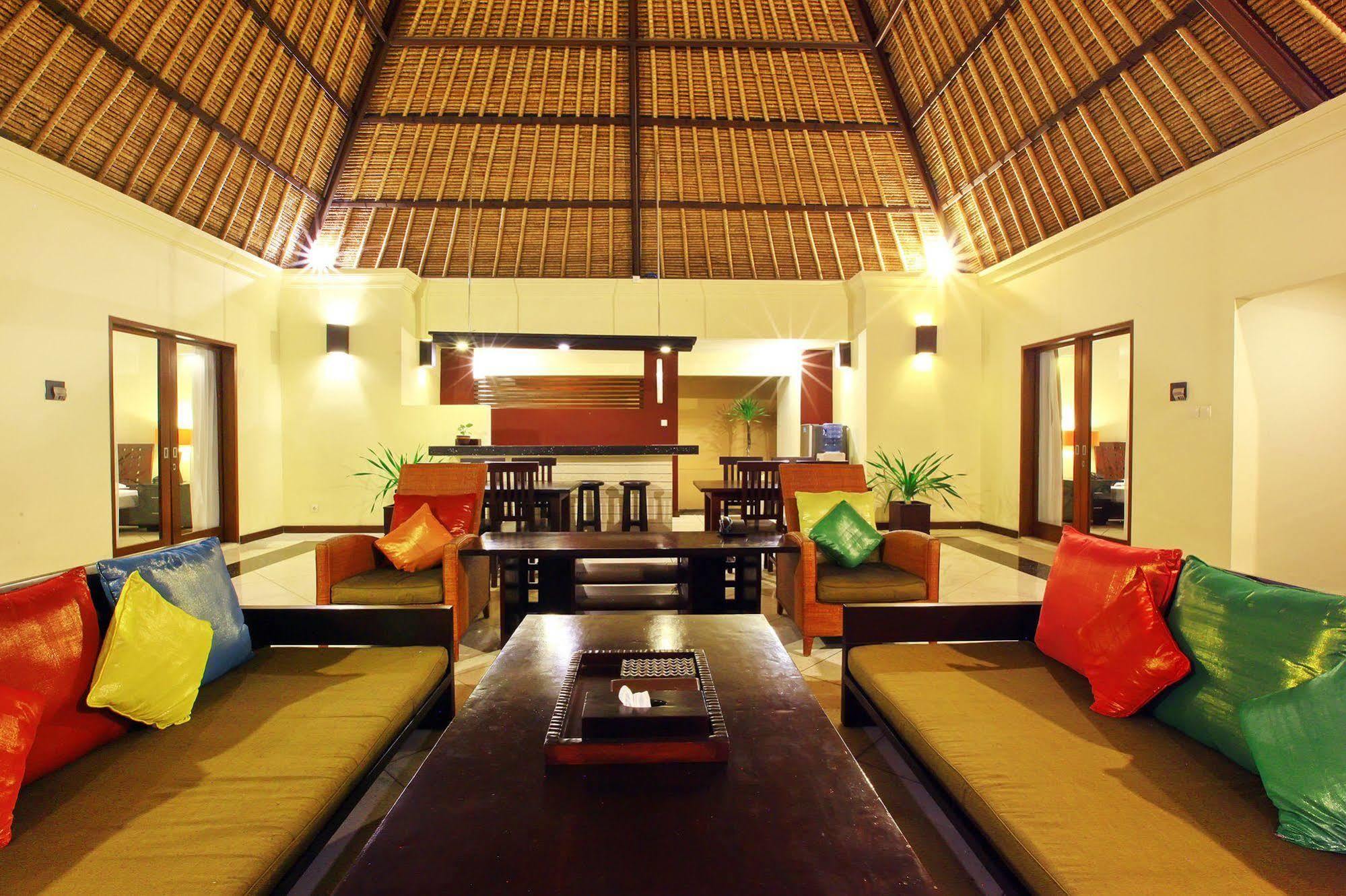 Mutiara Jimbaran Villas Kuta Selatan Exterior photo