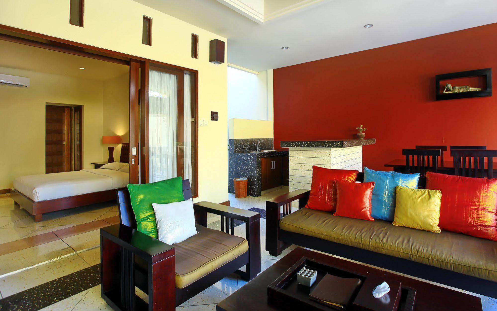 Mutiara Jimbaran Villas Kuta Selatan Exterior photo